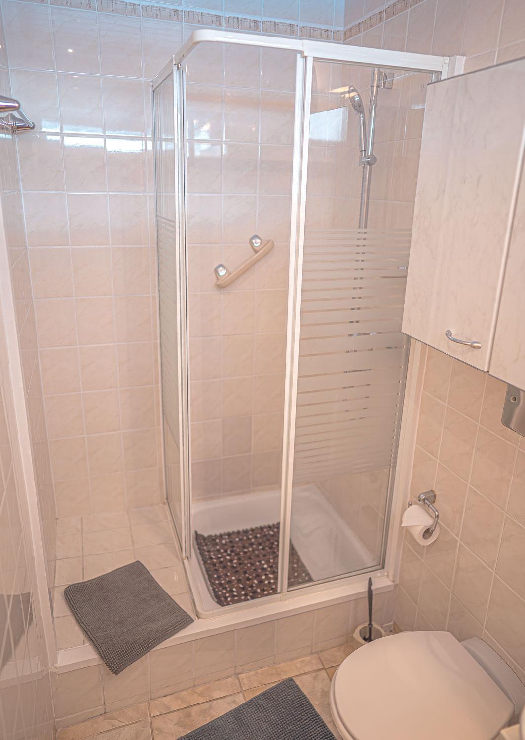 Schwalbennest Mit Westbalkon, Hundefreundlich, Parkplatz, Kuechenzeile, Sauna - Ruhige Lage Apartment Moehnesee